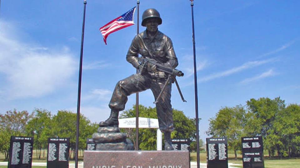 Audie Murphy v životní velikosti